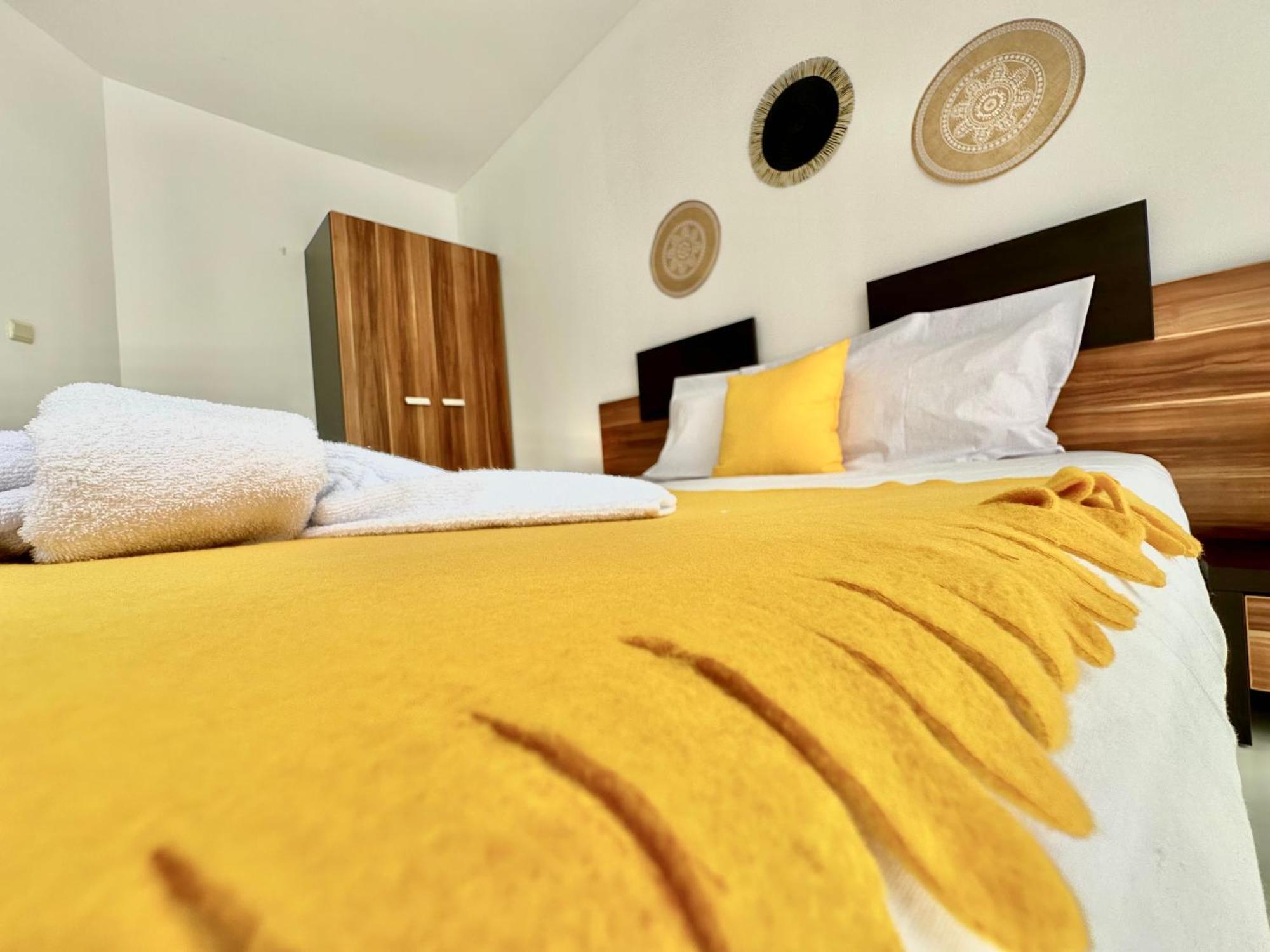 Menada Rainbow Apartments Pantai Sunny Luaran gambar